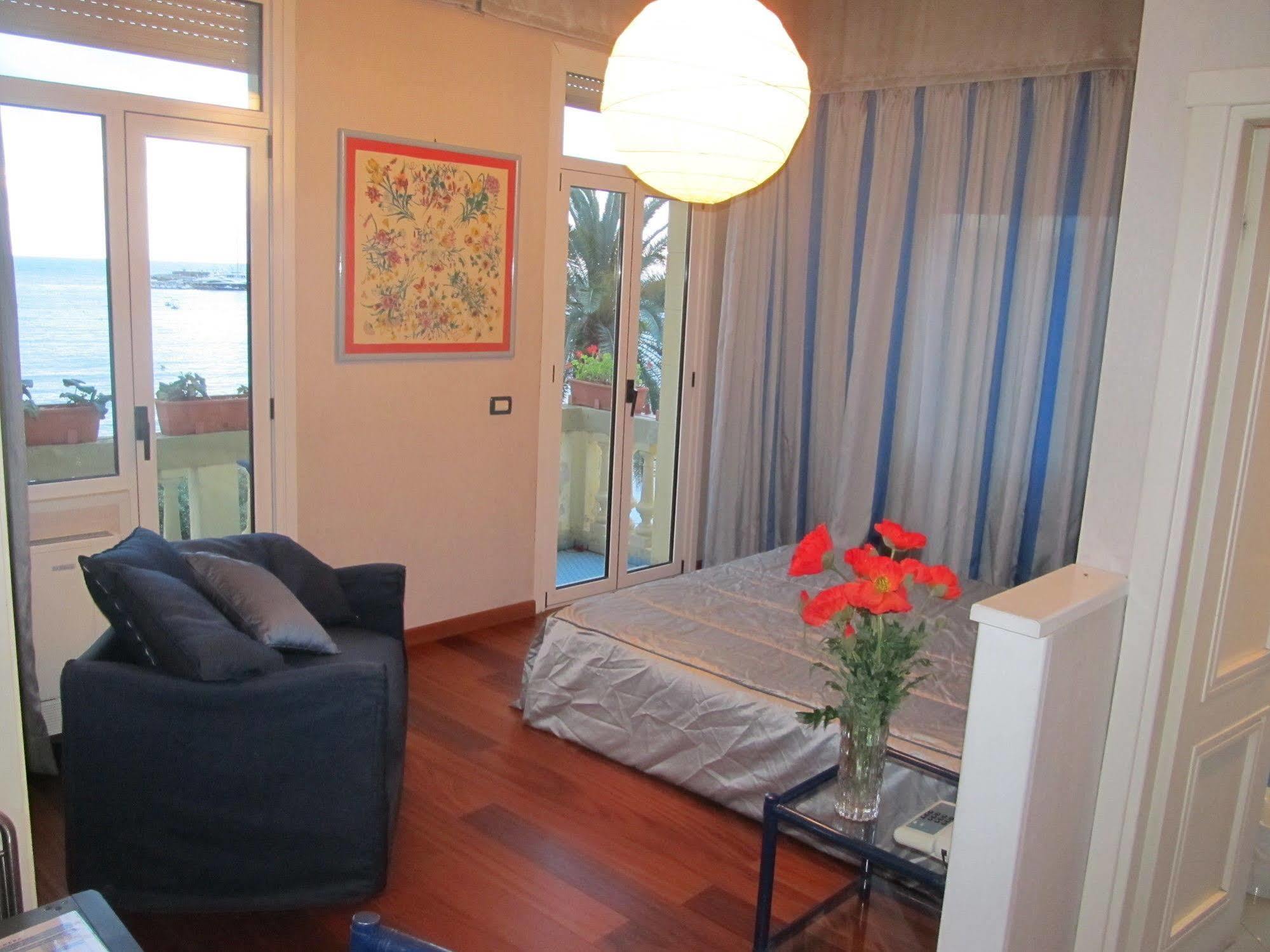 ראפאלו Rosabianca Boutique Hotel מראה חיצוני תמונה